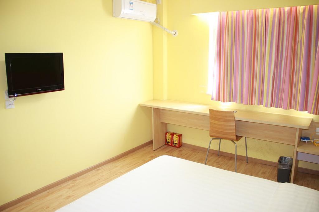 7Days Inn Dalian Gangwan Square Station Port Zewnętrze zdjęcie